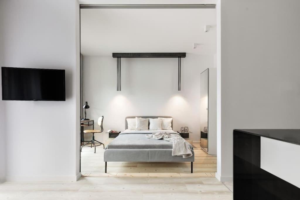 Deluxe In Center, Steam Park Apartment *